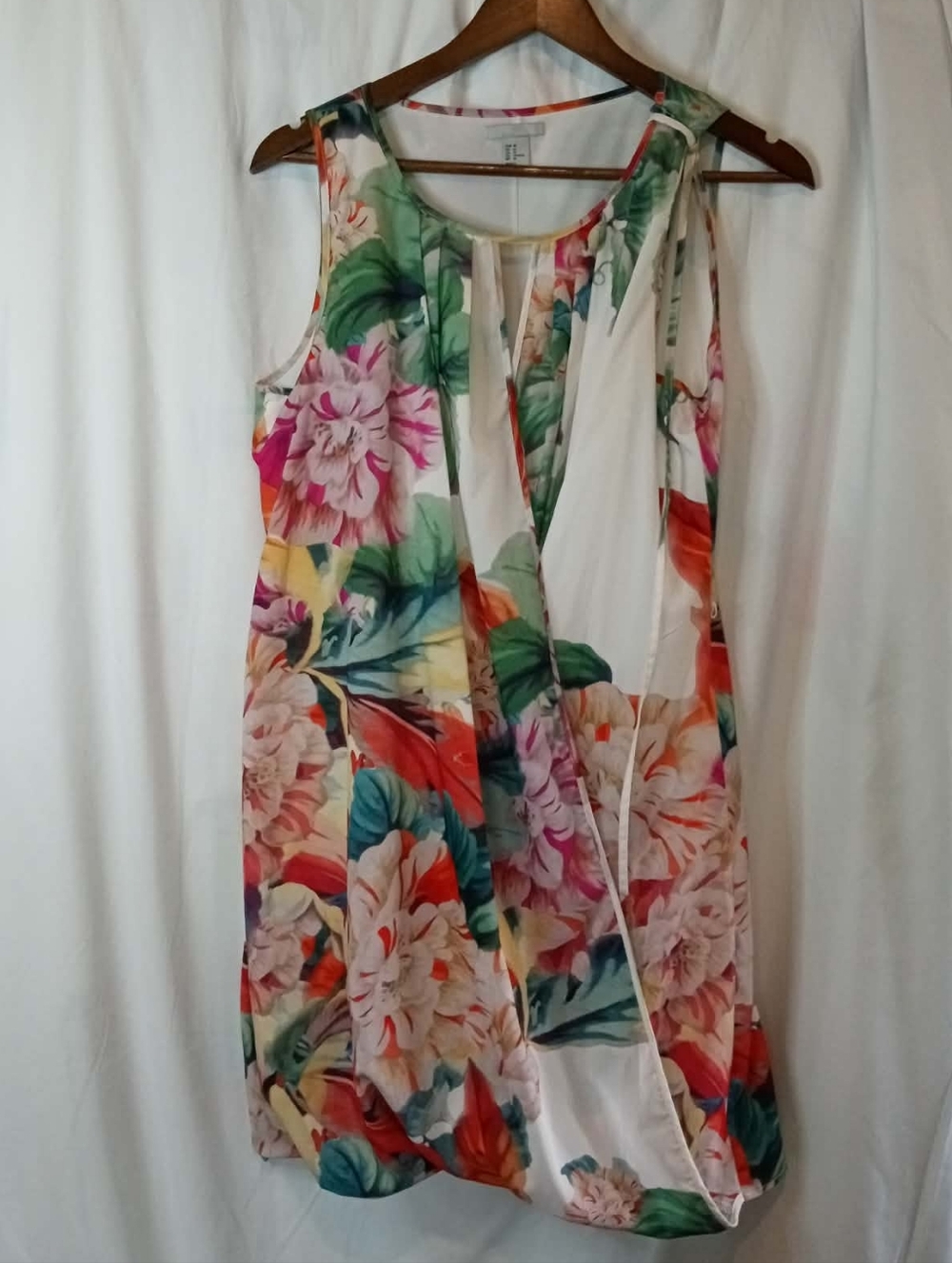 H&M White Dress Pink Orange Green Floral Breezy Tropical Vacation Office Party